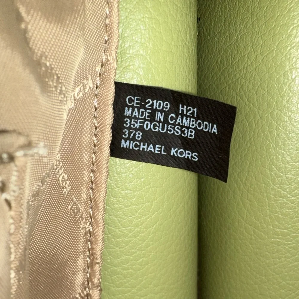 Michael Kors Emilia Signature Satchel NWOT Authentic - Picture 9 of 9